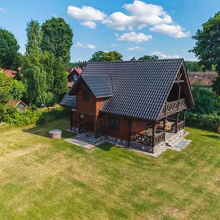 Nussdom Nad Samym Jeziorem Holiday home *
