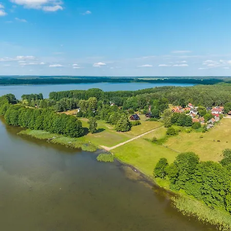 Holiday home Nussdom Nad Samym Jeziorem *