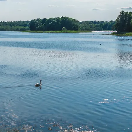 Nussdom Nad Samym Jeziorem * Sasek Maly